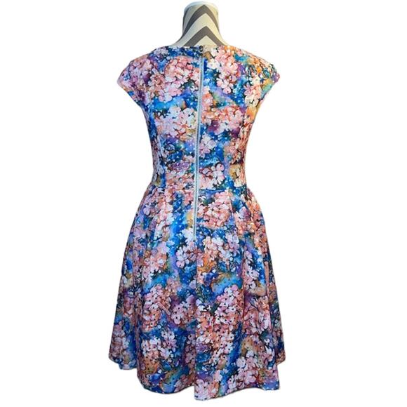 NWT Betsey Johnson Floral Romantic Fit & Flare Multicolor Short Sleeve Dress 4 - Picture 7 of 10
